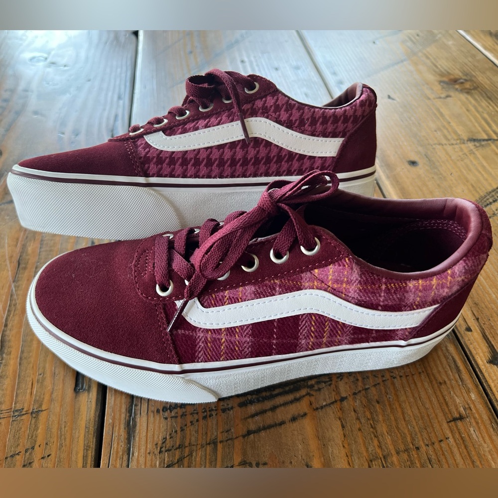 Women’s Vans size 8 thick soles